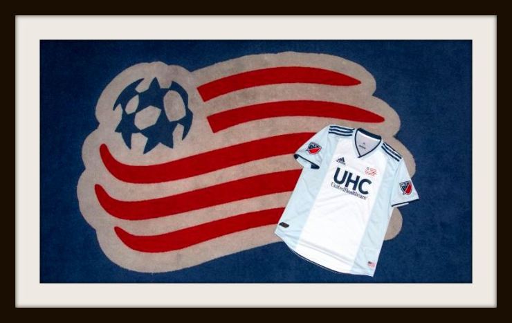 New England Revolution kit and badge