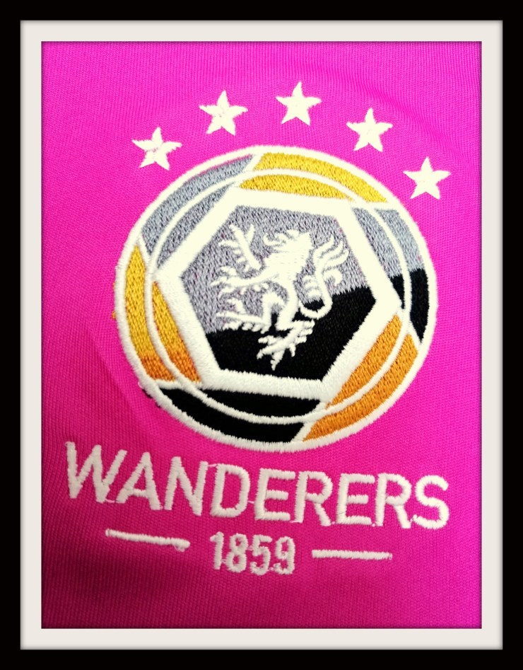 Wanderers' badge 5 FA Cup wins