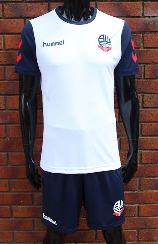 BWFC Hummel Bolton Wanderers, Hummel, kit
