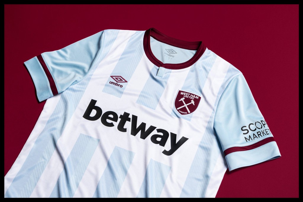 West Ham United, Umbro, 2021-22, away shirt